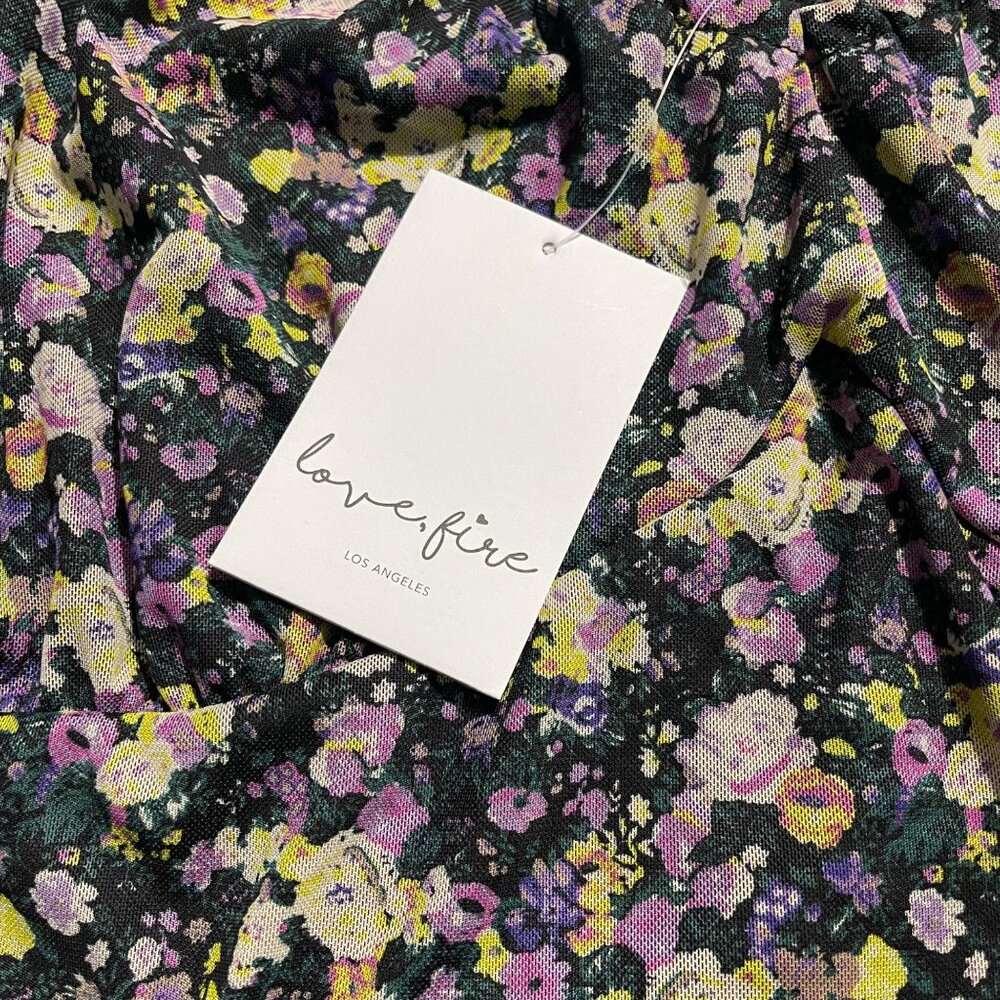 Love Fire Womens Floral Crop Top Blouse Black Floral, Size 3X, New - Picture 2 of 8